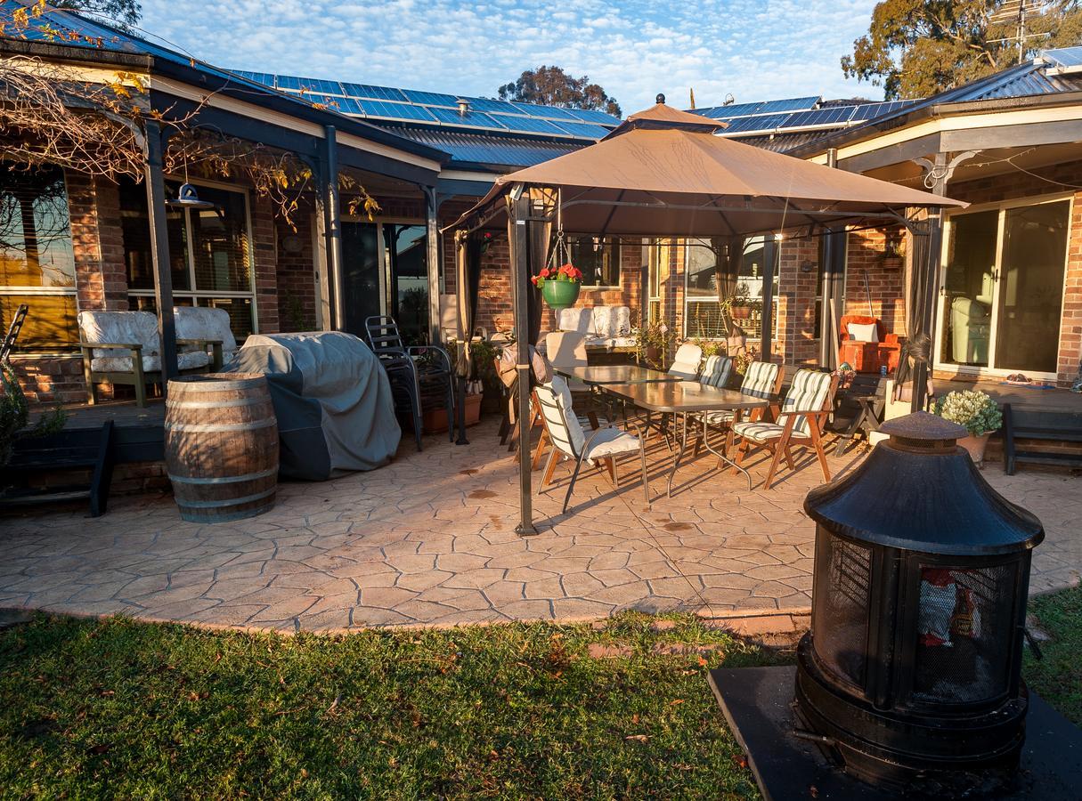 Tajmabarn Fullcircle Farm 6 Roundhill Rd Wilton Acomodação com café da manhã Exterior foto